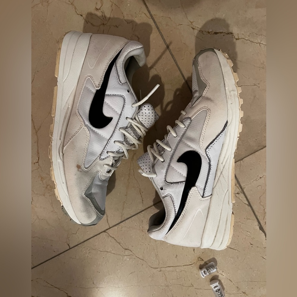 Mens Nike Fear of God Skylon size 8